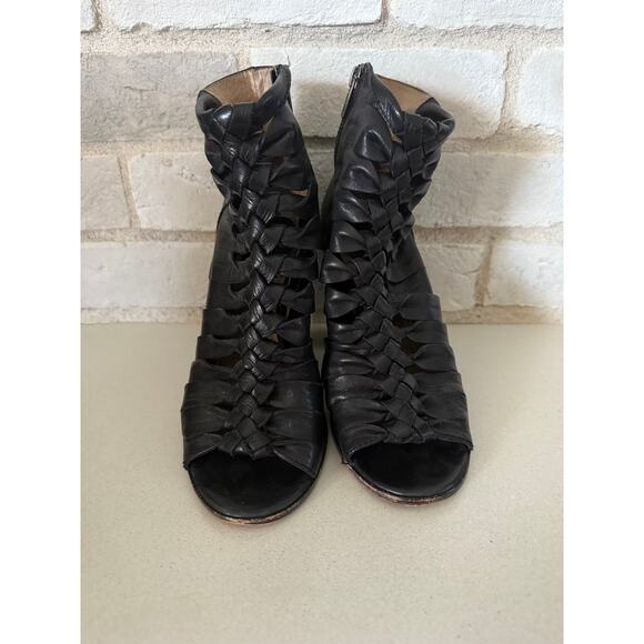 Frye Sofia Black‎ Leather Booties Size 9 - Picture 2 of 9